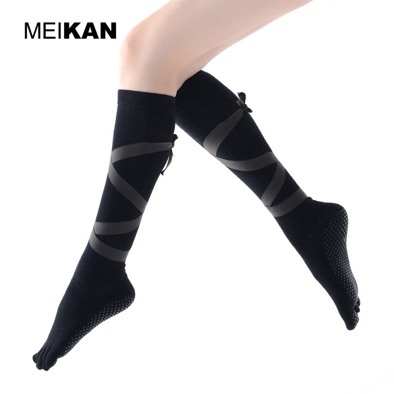 MEIKAN Toe Socks Crew Strap Slip Silicone Professional Sports Socks Autumn And Winter Long-barreled Full Toe Yoga Socks